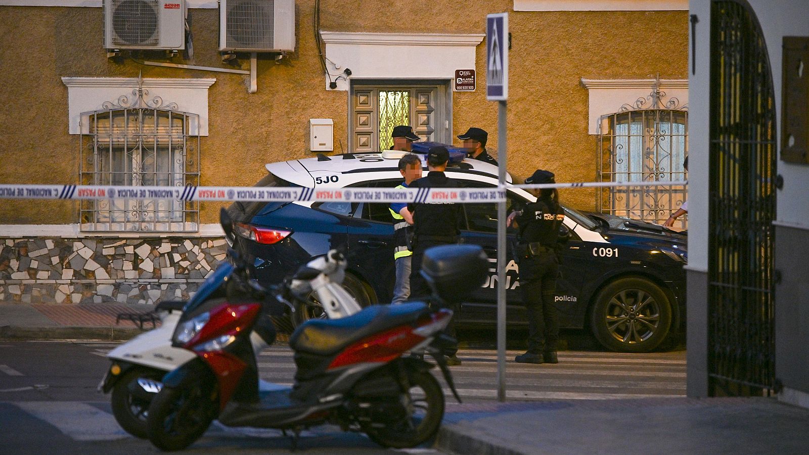 Detenido un hombre por asesinar a una mujer en Almería - Fin de semana 24h | Ver