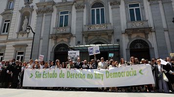 Jueces y fiscales se manifiestan para pedir la retirada de las reformas judiciales del Gobierno