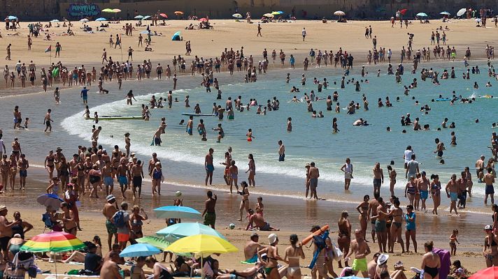 Telediario Matinal - El calor y las tormentas vuelven a poner en alerta naranja a once comunidades