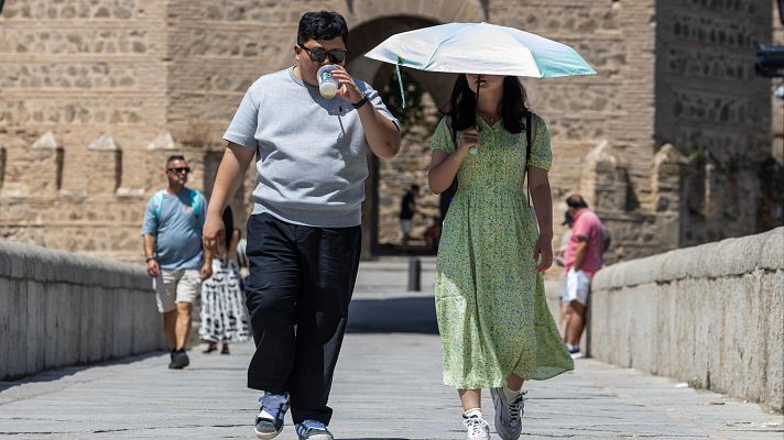 Telediario 1 - Continúa la ola de calor en España, con las temperaturas máximas al alza