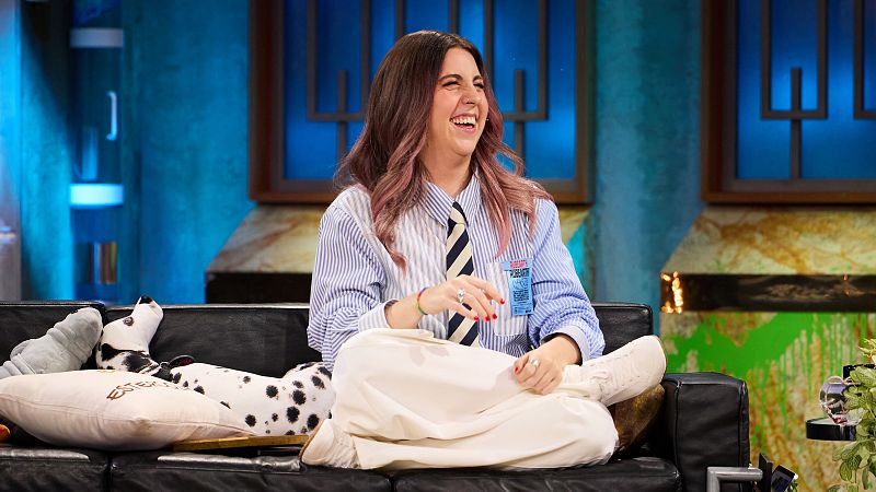 La Revuelta | Carolina Iglesias presenta 'F de Fútbol'