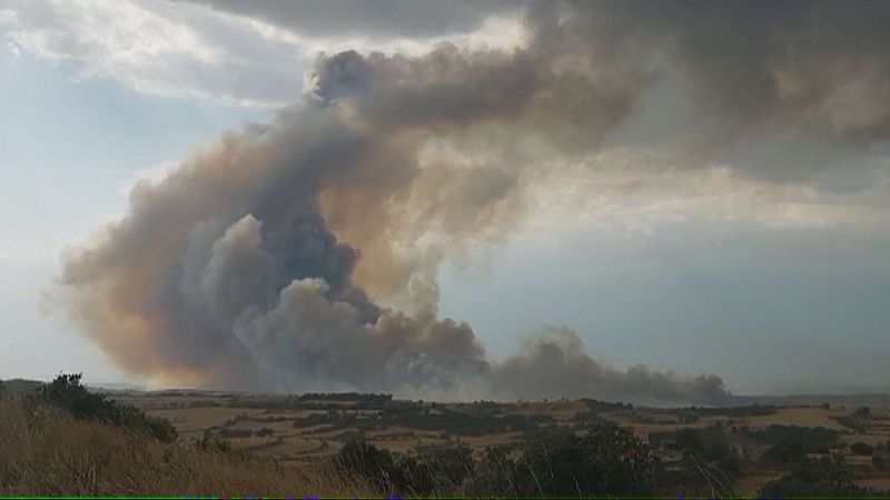 Un incendi de sisena generació amb un pirocúmul de rècord - L'Informatiu | Veure