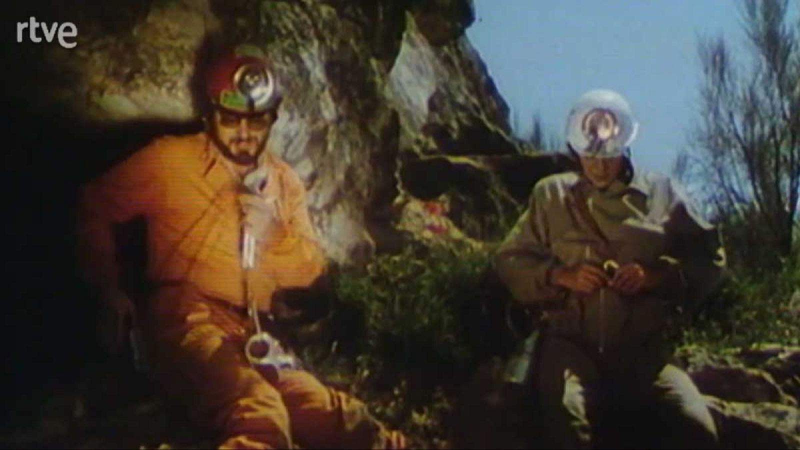 La nave Tierra - Las cuevas - La nave Tierra | Ver