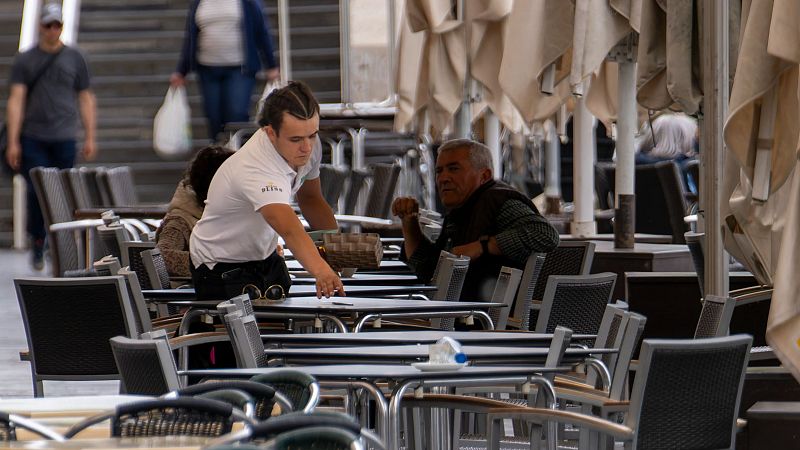 Los jóvenes deberán jubilarse a los 71 años, según un estudio | Ver