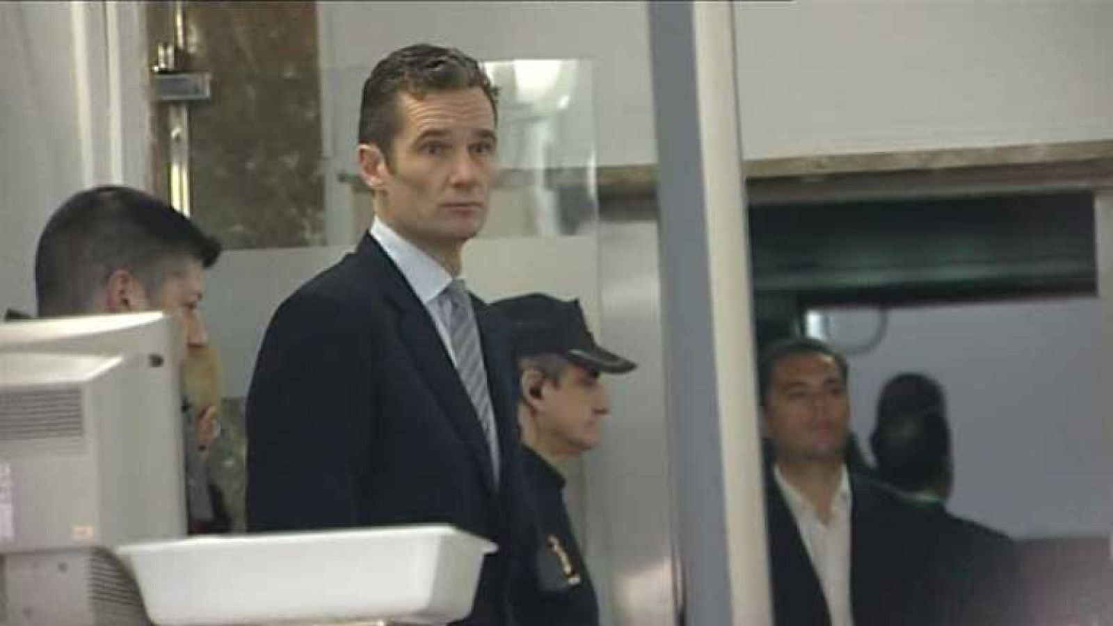 Urdangarín presenta el escrito donde argumenta que no tiene que pagar la fianza de 8,1 millones de euros