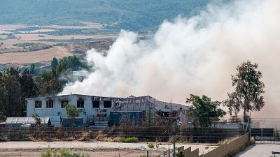 Reducen las medidas de proteccin al polgono afectado por el incendio en la planta de bateras en Guadalajara