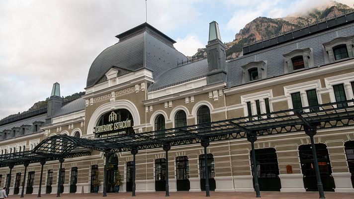 Telediario Fin de Semana - Edificios que vuelven a la vida