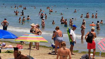 Las temperaturas de rcord en el Mediterrneo dejan noches trridas y ms "combustible" para futuras tormentas