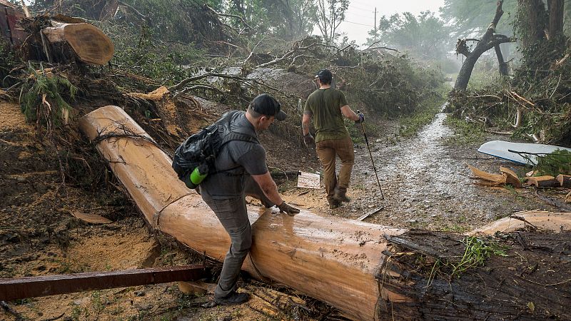 Las muertes por las inundaciones en Texas provocan acusaciones de negligencia