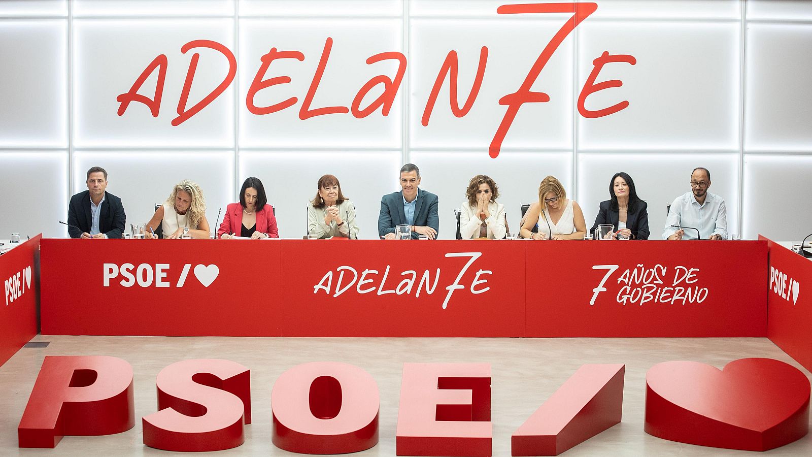 Sánchez reúne este lunes a la nueva Ejecutiva socialista - Informativo 24h | Ver