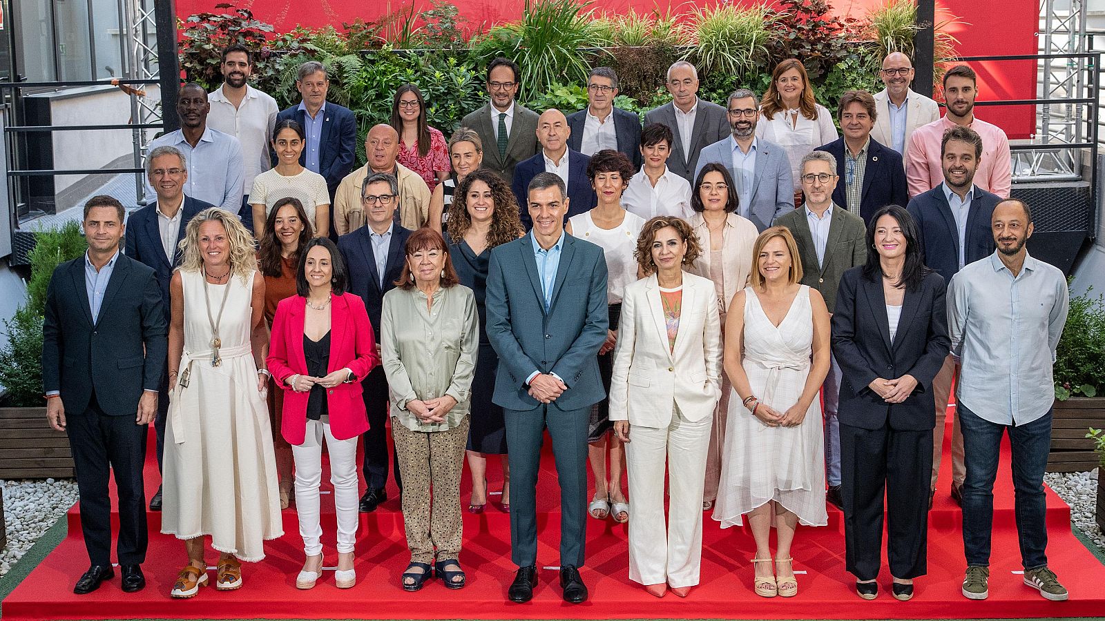 El PSOE dice que el PP ha dado "un volantazo hacia la ultraderecha" | Ver