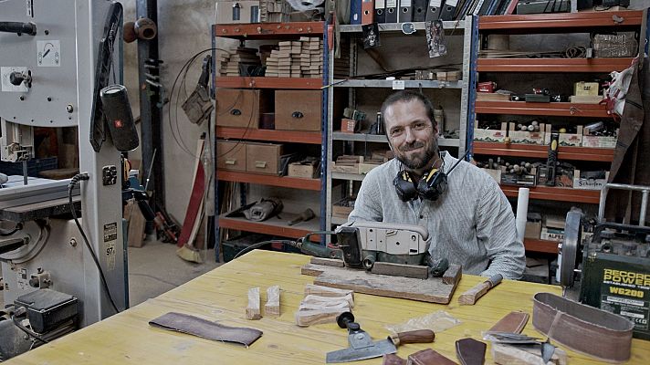 Vuelvo a empezar - Santolaya de Cabranes (Asturias), Bubión (Granada) y Torre de Don Miguel (Cáceres)