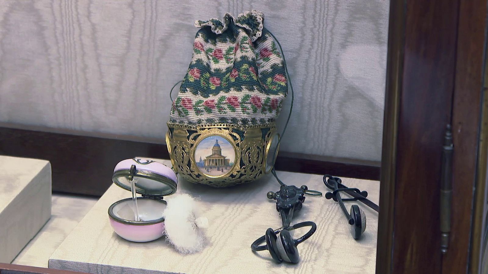 Cosas tenidas por pequeñeces en el Museo del Romanticismo | Ver