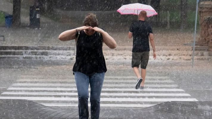 Telediario Matinal - Aragón y la Comunidad Valenciana en aviso naranja por lluvias y tormentas este miércoles