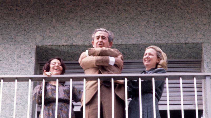 Retransmisión de TVE en 1981 de la liberación de Luis Suñer | Ver