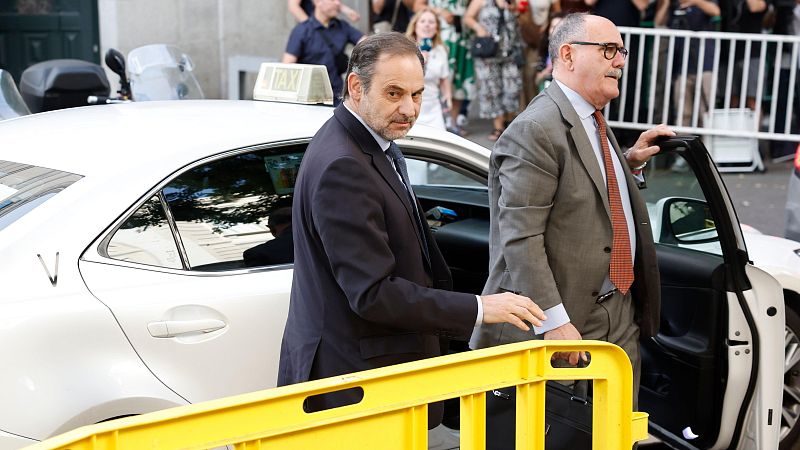 El Supremo ordena investigar las retribuciones que recibió Ábalos del Congreso y sus donaciones al PSOE