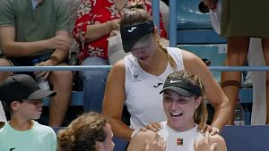 Del 'masaje' de Bouzas a la retirada tras el primer set: Badosa dice adis a la Copa de la Reina por una lesin