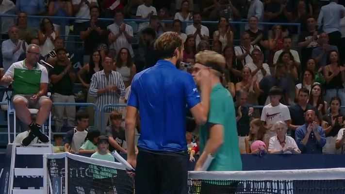 Tenis - Medvedev gana ante Davidovich un apasionante partido de la Copa del Rey de tenis