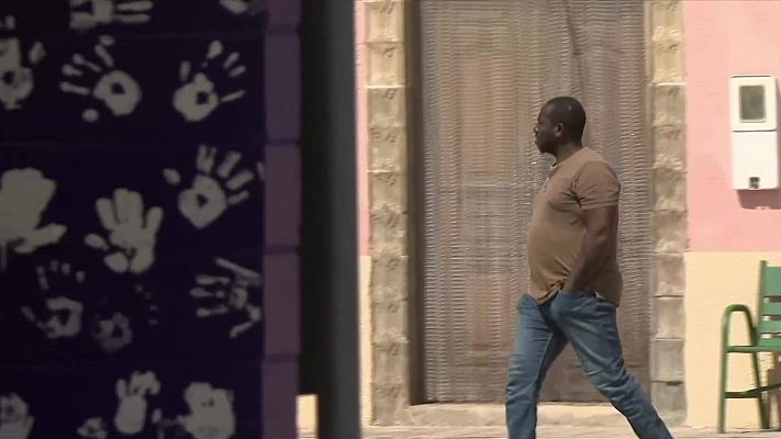 Telediario Fin de Semana - Extranjeros que llenan la España vaciada, el caso de Fuente el Olmo de Fuentidueña