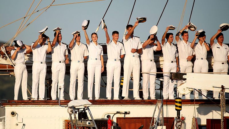 La princesa Leonor concluye siete meses de travesía a bordo de Elcano