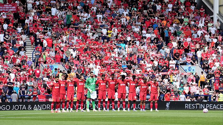 Fútbol - El Liverpool vive un emocionante homenaje a Diogo Jota en su primer partido tras su fallecimiento