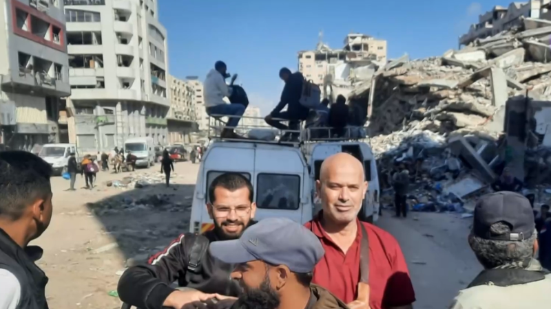 Kayed Hammad, la voz del periodismo en Gaza: "Esto no es una guerra, es una venganza"