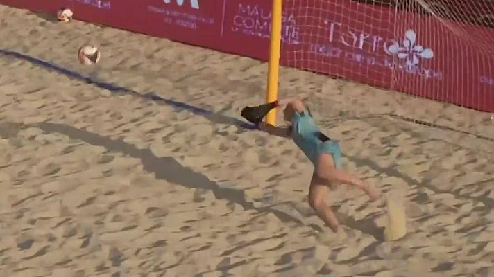 Fútbol  Playa - Liga Femenina. Play Offs: CD Fun and Learning - CD Atlético Torroxeño