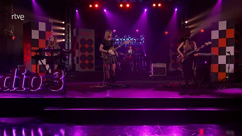 Los conciertos de Radio 3 - Versiones verano 1 - Los conciertos de Radio 3 en La 2 | Ver