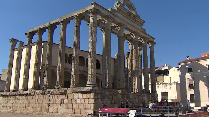 Telediario 1 - 'Augusto en Mérida', así es el ciclo paralelo que ofrece teatro en los rincones de la capital extremeña
