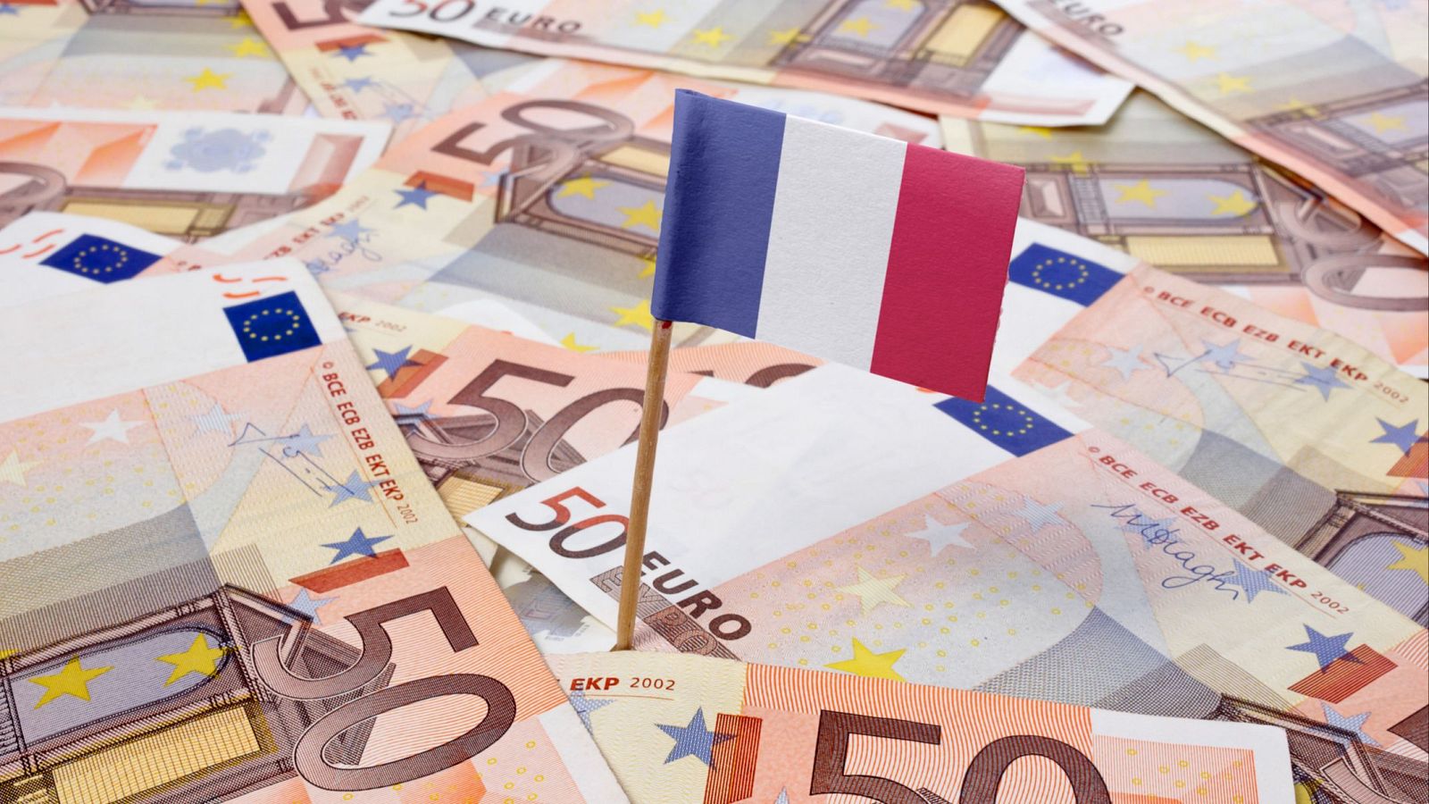 El Gobierno francés aprueba recortes masivos en gasto social | Ver