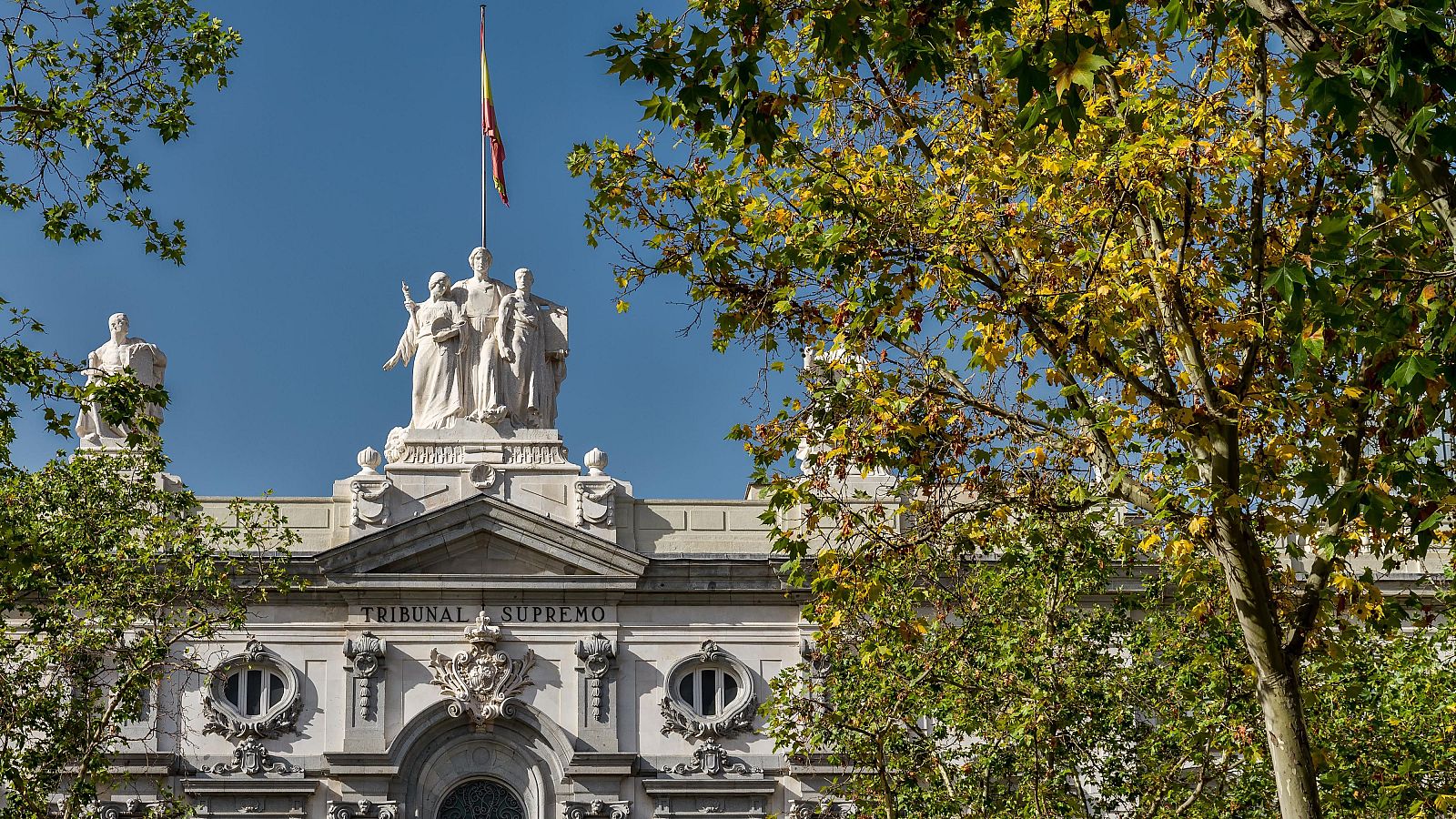 El Supremo rechaza que la indemnización por despido improcedente aumente por vía judicial - Telediario 2 | Ver