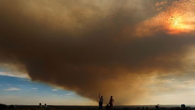 Un incendio en Toledo obliga a evacuar una urbanizaci�n | Ver