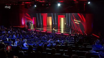 Los II Premios Academia de la Moda Espaola coronan a Teresa Helbig y Roberto Verino