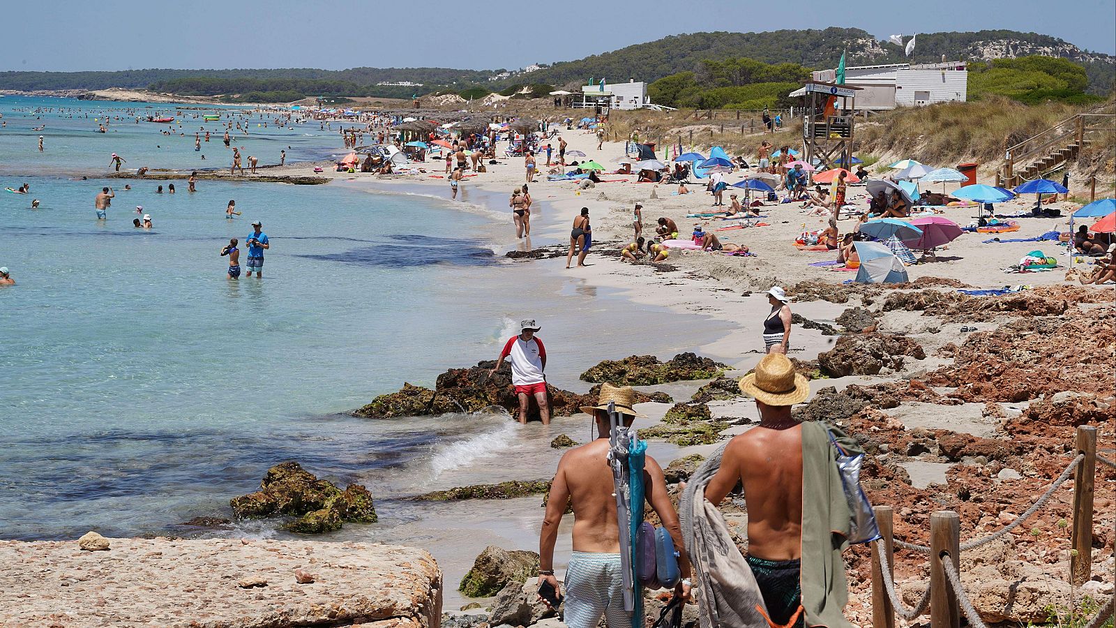 Pueblos y ciudades que multiplican su población en verano | Ver