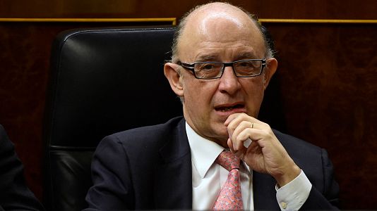 Un email, el origen de la investigacin a Montoro: "La va ms directa, como siempre, es pagar"