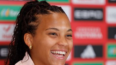 Eurocopa femenina | Vicky L�pez: "Estamos enganchando a la gente" - Eurocopa | Ver