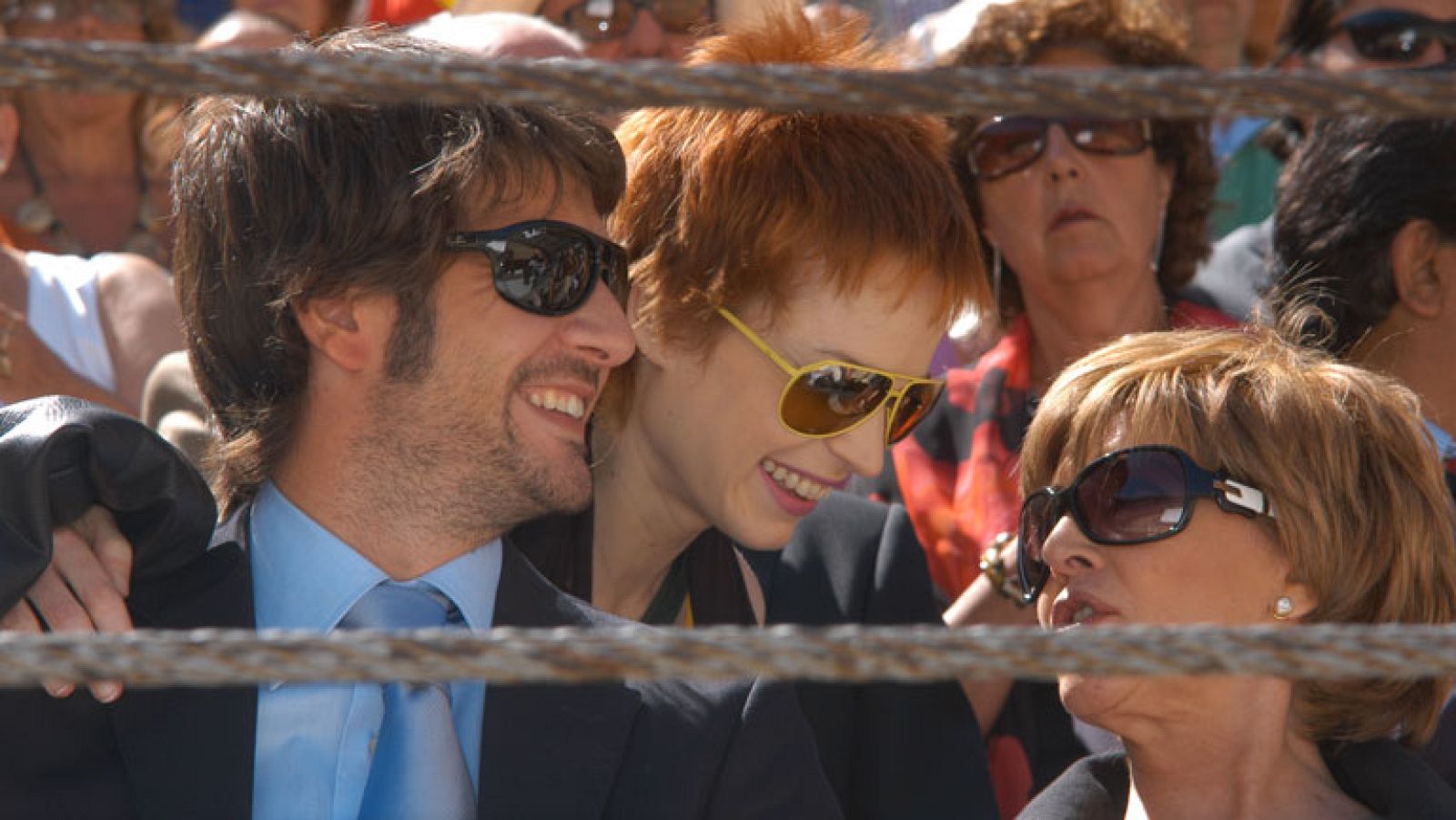 Herederos - T1 - Capítulo 1 y 2 - Rafael 'El Montejano' brinda su último toro a Carmen Orozco, su esposa - Ver ahora