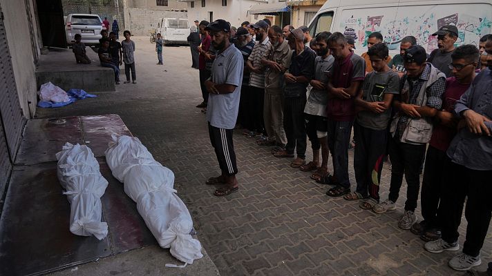 Informativo 24h - Israel bombardea zonas habitadas en Gaza y mata a un centenar de palestinos