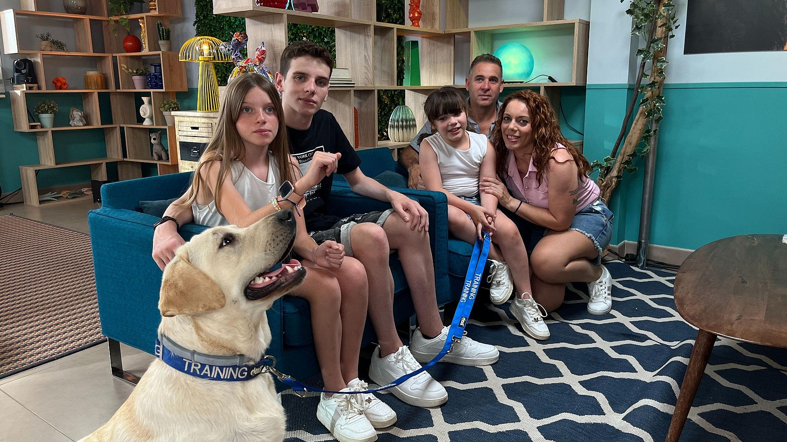Dog House: Valeria conoce a Sisi, su perra de asistencia | Ver
