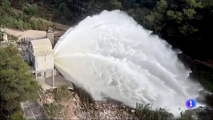 L'Informatiu - Cubelles es prepara per evitar un nou desbordament del riu Foix