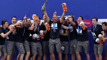 España logra su cuarto título mundial de waterpolo en el dulce adiós de Felipe Perrone ante Hungría