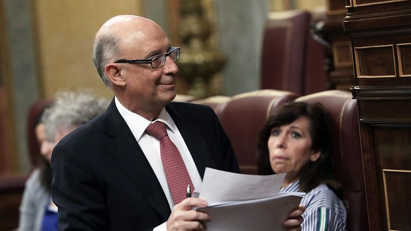 El despacho de Montoro pide anular los mails que originaron el caso
