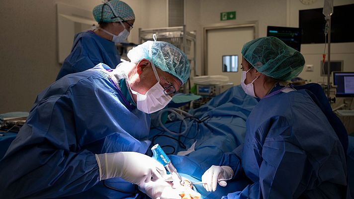 Telediario 2 - Donar heces salva vidas