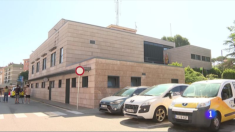 Abatut un home que havia entrat armat amb un ganivet a la comissaria de la Policia Local de Montornès