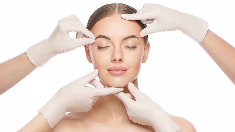 Belleza viral: Presin social, dependencia digital y facilidades de mercado aumentan los retoques estticos