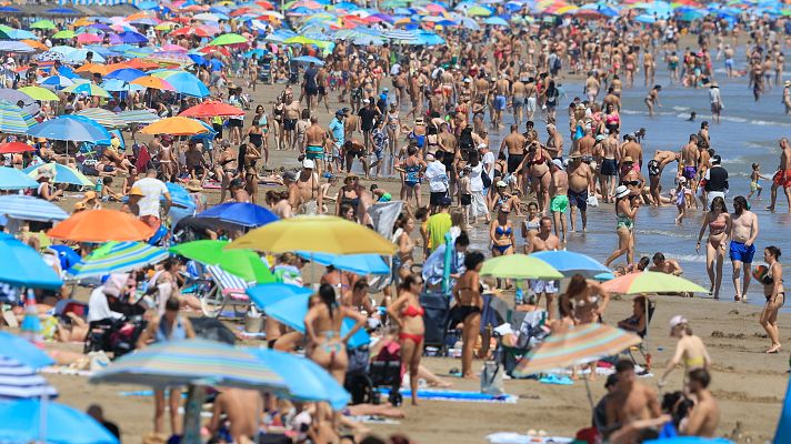 Telediario Fin de Semana - Radiografía de la sanidad en verano: "Al haber más población tendría que haber más atención"