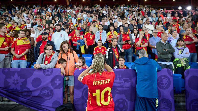 Athenea del Castillo: "Creo que esta selección ha enganchado" - Eurocopa | Ver