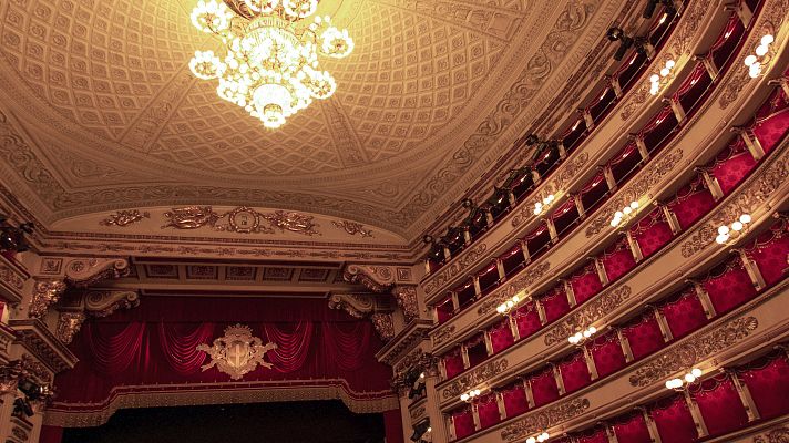 Telediario 2 - La Scala de Milán impone un 'dress code' estricto para asistir a la ópera