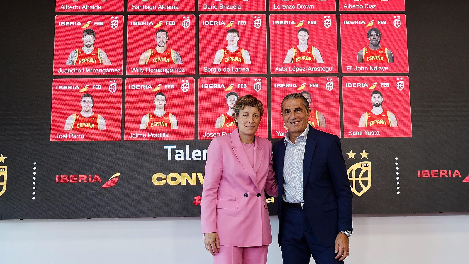 La petición de Elisa Aguilar a Scariolo en el Eurobasket 2025: - Baloncesto en RTVE | Ver