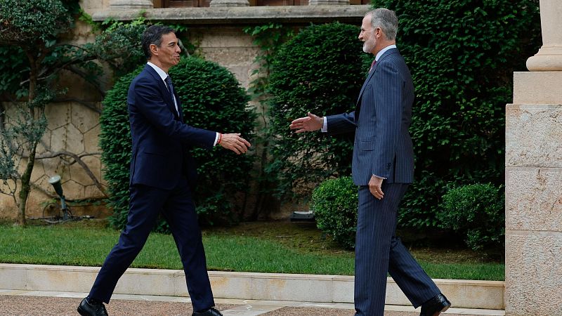 Sánchez descarta una crisis de Gobierno después del verano - Telediario 2 | Ver